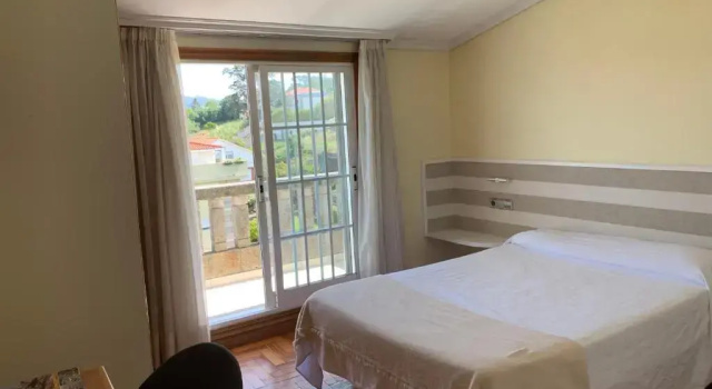 Двухместный номер Standard с балконом Hotel Miramar Playa America Nigran