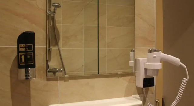 Двухместный номер Small No view Aston City Hotel