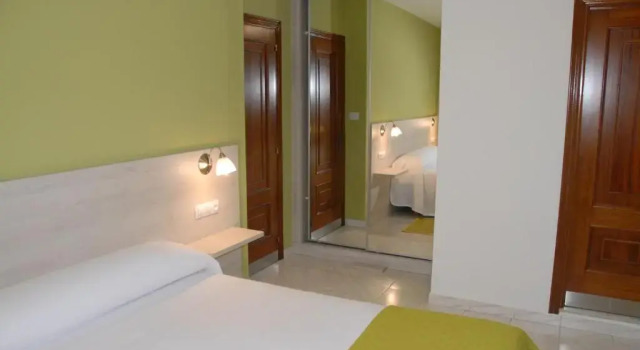 Четырёхместный номер Standard с видом на сад Hotel Playa de las Catedrales