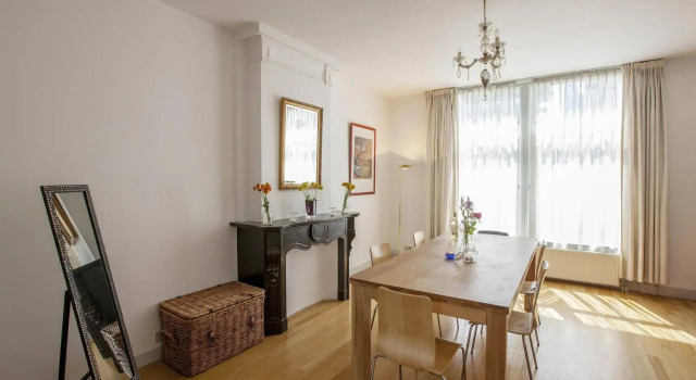 Artis Aquarium Apartment