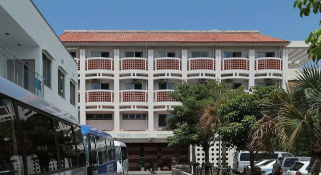 Okinawa International Youth Hostel, Забронировать Хостел Хостелы Наха, рядом с Железнодорожная станция Кентё-маэ, Хостел