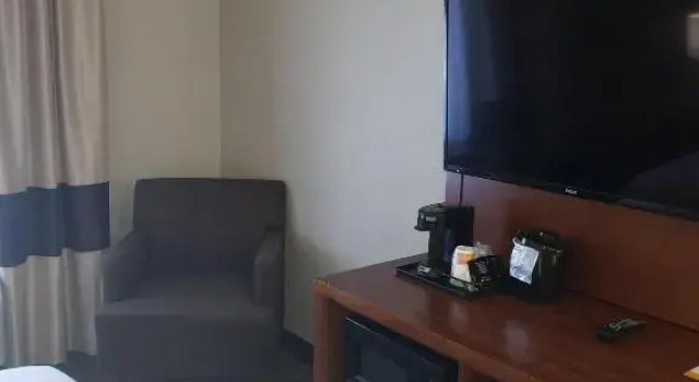 Люкс Comfort Inn & Suites Brunswick I-95