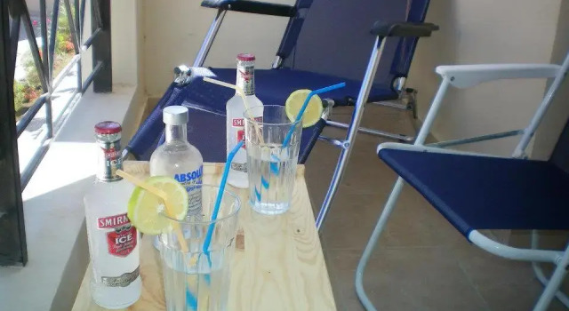 104 Excellent 2 bed apartment with pool view, AC & gym!, Rezervovat Apartmán Apartmány v Kiti, Apartmán