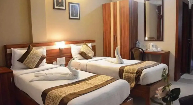 OYO 3191 Hotel Eden Rock, Rezerwuj Hotel Hotele w Bhubaneshwar z parkingiem, Parking