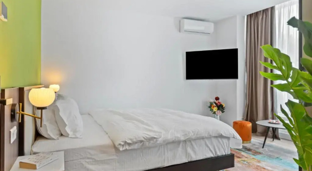 Студия Deluxe One88 Apartments Plus - Brand New Premium King Studio