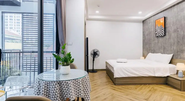 Студия c 1 комнатой с балконом Westlake Emerald Suites