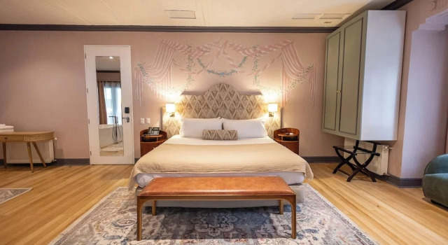 Номер Presidential с балконом Aubrey Hotel Boutique