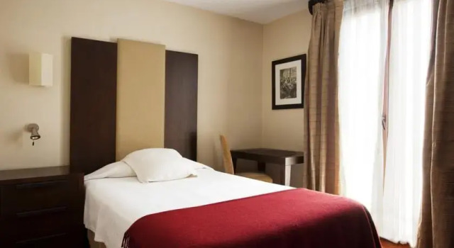 Nh Trujillo Palacio De Santa Marta, Prenota Hotel Trujillo 