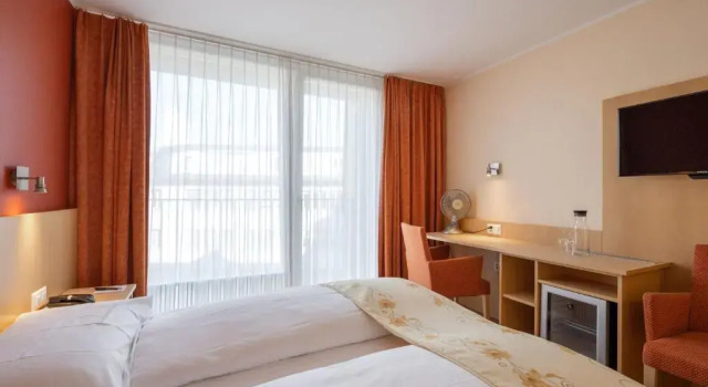 Двухместный номер Standard Ambassador Self Check-in Hotel