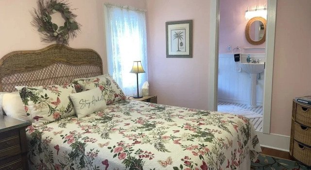 Номер Classic Inn Shepard's Park