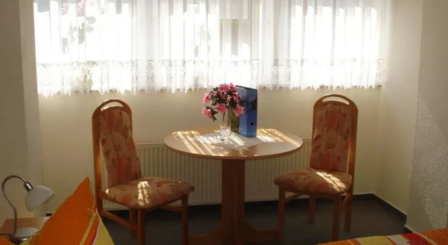 Sunny Apartment in Kühlungsborn near Sea Beach, Забронировать Апартаменты/квартира Отели Кюлунгсборн с парковкой, рядом с Pier, Парковка