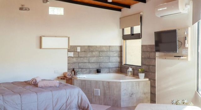 Complejo Quiya - Departamento Los Espinillos con hidromasaje, Rezerwuj Hotel Alta Gracia Córdoba