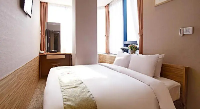 Двухместный номер Standard окно не гарантировано Hotel Skypark Myeongdong 2