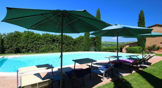 Коттедж Farmhouse in Montalcino with Pool and Garden