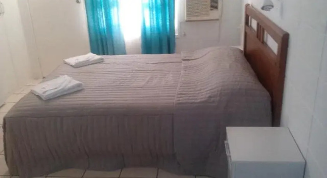Colosseum Creek Motel and Roadhouse, Prenota Motel Hotel a Queensland con parcheggio, Parcheggio