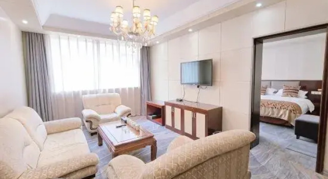 Executive Suite Xinxiang Hotel