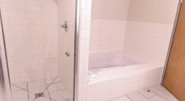 Люкс с 2 комнатами Holiday Inn Express Hotel & Suites Torrington by IHG
