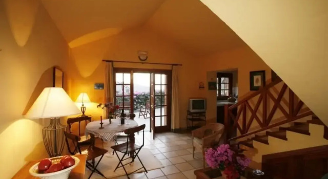 House in Agaete - 103379 by MO Rentals, Prenota Hotel Hotel a Gran Canaria con piscina, Piscina