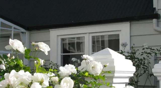 Вилла c 1 комнатой Historic Colenso Cottage
