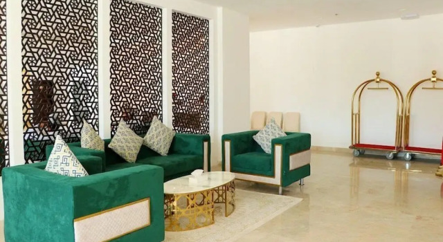 salalah royals hotel suites, Rezerwuj Hotel Hotele w Salala z parkingiem, Parking