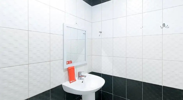 Одноместный люкс RedDoorz Plus @ Better Living Paranaque