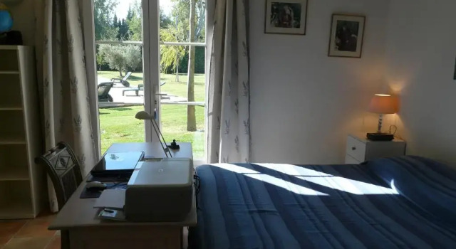 Коттедж nice family vacation house with heated swimming pool, in mouries, alpilles areas 10 persons
