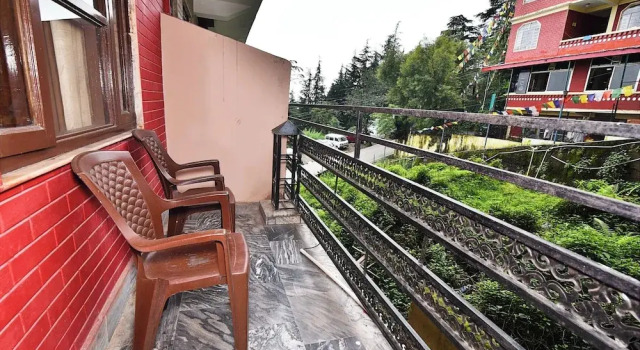 Номер Economy Hotel The Varuni Mcleodganj Near Temple