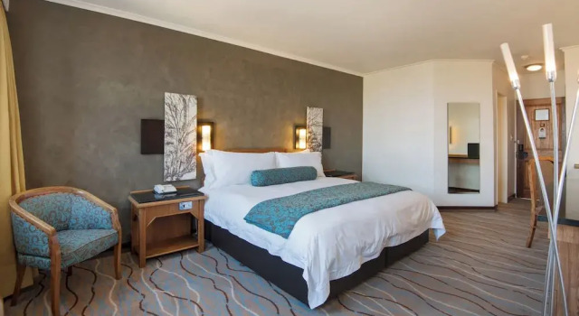 Номер Executive The Centurion Hotel