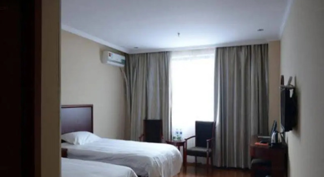 Green Tree Inn Jiangyin Middle Binjiang Road, Prenota Hotel Jiangyin Jiangsu