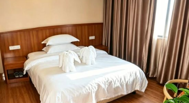 Люкс с 3 комнатами Nanyang Wangfu Hotel