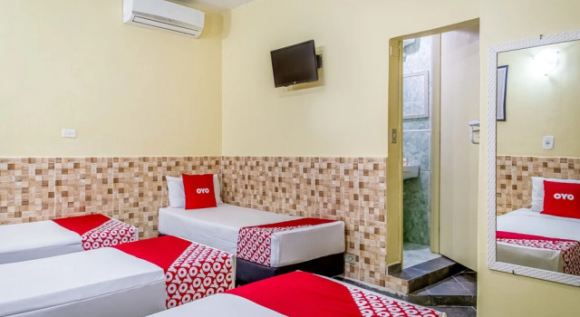 Четырёхместный номер Economy Hotel Macuco