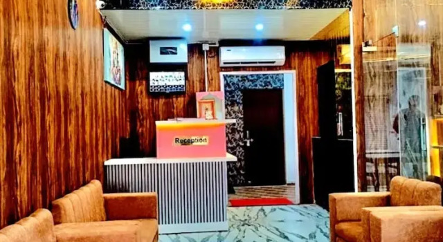 Hotel Vinayak Grand Varanasi