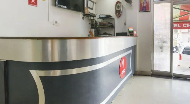 Oyo 4472 Hotel Chandra Deep
