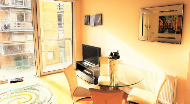 Zen Apartments - City Airport London