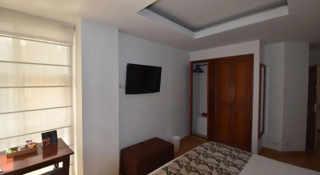 Номер Superior c 1 комнатой с балконом и с видом на город Hotel Bolivar Plaza