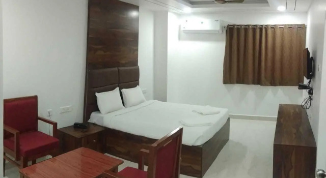 Sahasara DLA AC Rooms, Rezerwuj Hotel Warangal Telangana