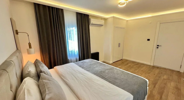 Четырёхместный номер Comfort Golden Life Suite