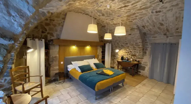 Les Caselles, Gîte et Maison dhôtes, Buchen Sie Hotel Salles-Curan Aveyron