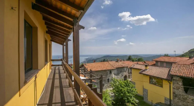 Вилла La Casa nel Borgo Lake View