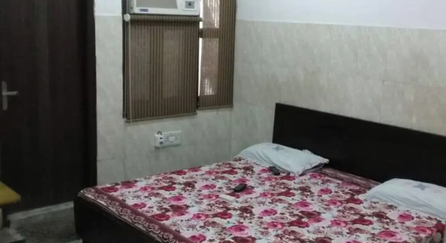Четырёхместный номер Superior с видом на город Goroomgo Brij Dham Guest House Mathura