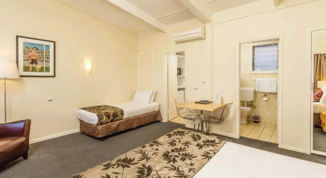 Апартаменты Superior The Club Motel and Apartments