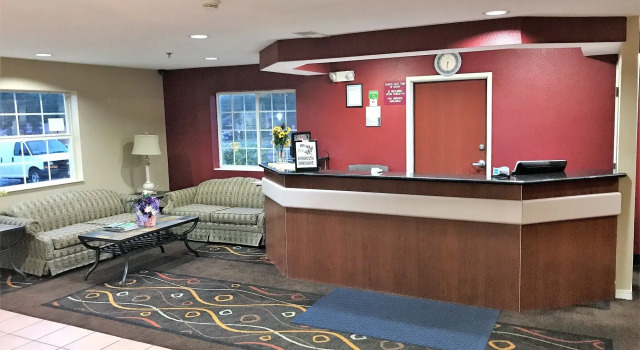 HomeTown Inn & Suites, Prenota Hotel Longview Texas