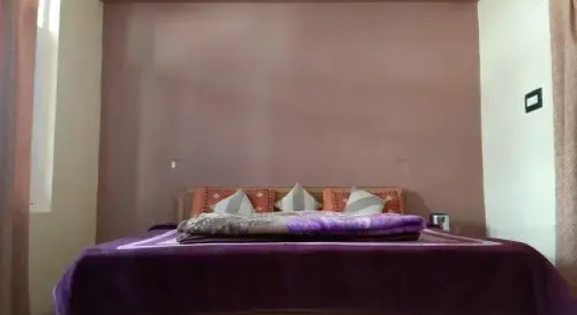 Tushar House Home Stay