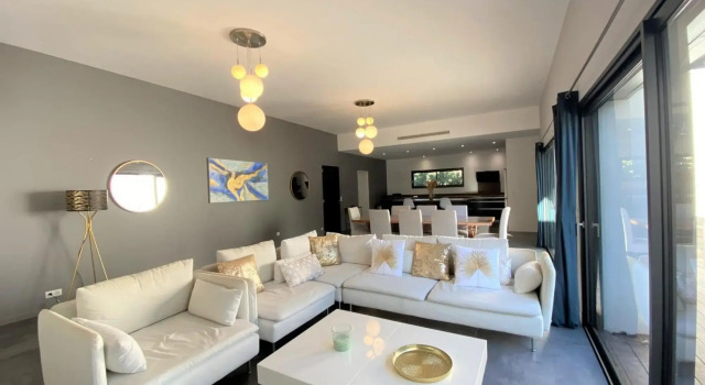Villa Cala mare, Rezervasyon Villa Lecci Korsika