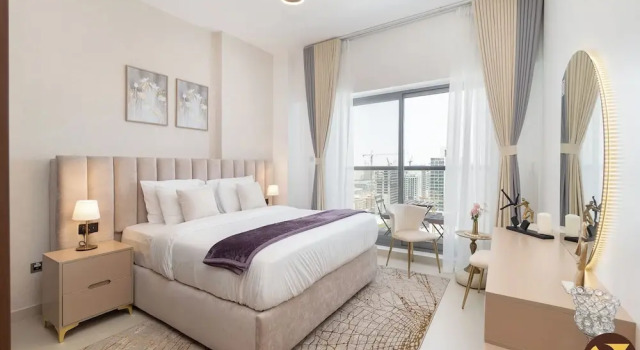 Vogue | Jeewar By Badr JVC near Circle Mall