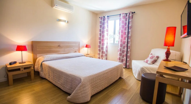 Двухместный номер Comfort Hotel Cesario