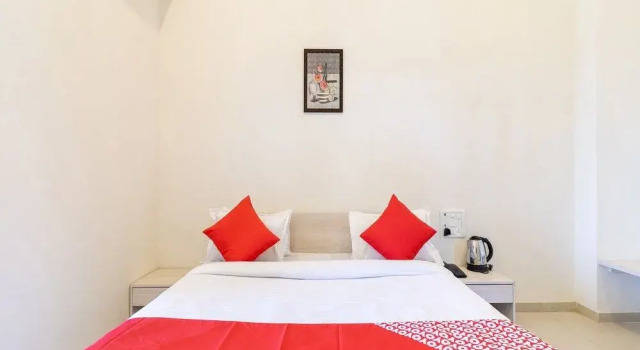 Oyo 43259 Hotel Anant Bliss, Забронировать Отель Отели штата Гуджарата 3 звезды, 3*