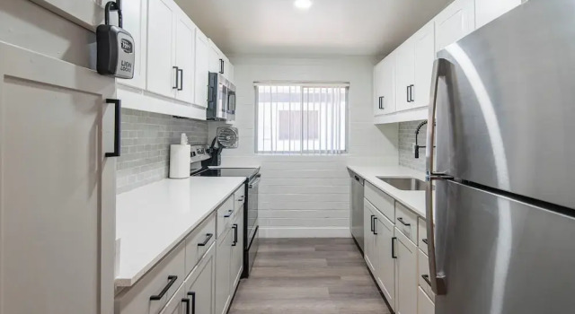 Апартаменты Deluxe Cozy Stay 8mins to Old Town Scottsdale