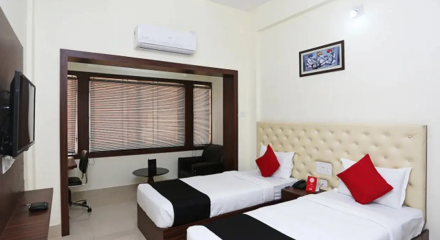 Hotel Triple Tree