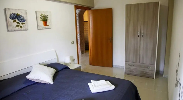 Pretty Holiday Apartment in a Residence Just 900m From the Sandy Beach